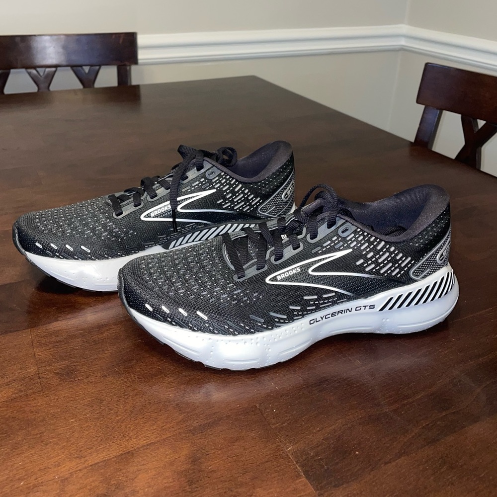 Brooks | Glycerin GTS 20 size 6.5 NEVER WORN